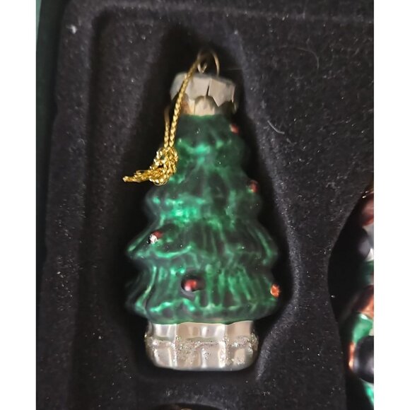 (8) Mikasa Holiday Hand Painted Blown Glass Christmas Ornaments In Green Crate - Picture 9 of 10